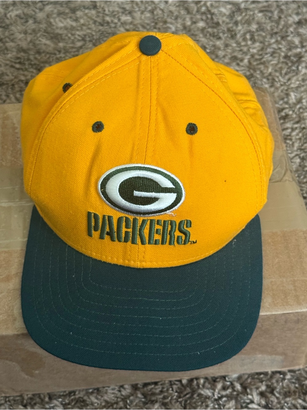 Green Bay Packers Vintage New Era Logo Snapback Hat - Yellow & Green